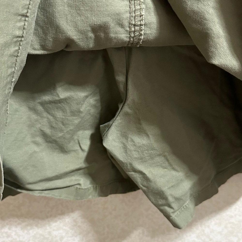 St. John’s Bay Stretch Green Cargo Mini Skirt/Skort - Picture 4 of 5